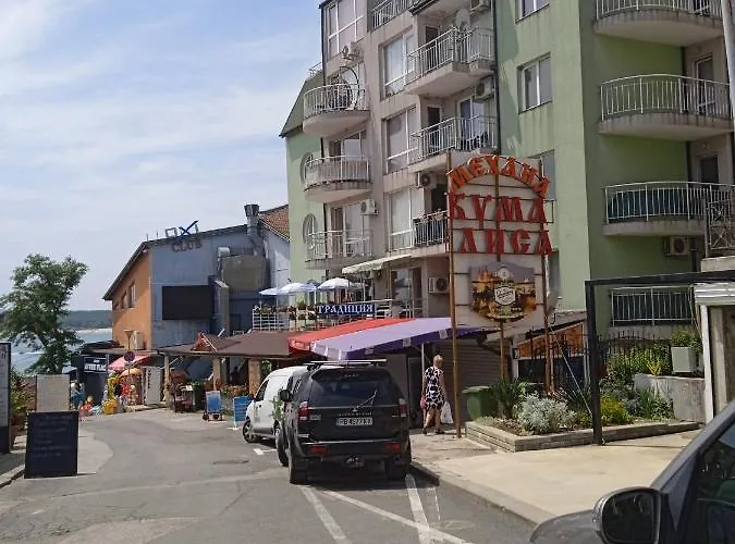 8 8 Apartment Primorsko